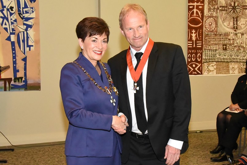 Image of Professor Peter Gilling, of Tauranga,CNZM,for services to urology