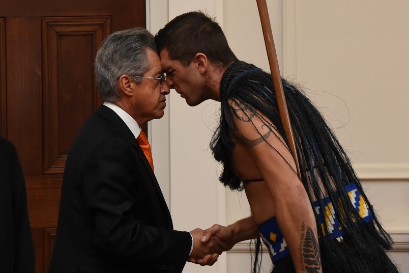 an image of HE Mr Jaime Bueno-Miranda, the Ambassador of the Republic of Colombia, greeting a member of the cultural party