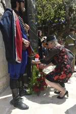 Their Excellencies lay a wreath at the Australian Memorial Service at Rethymno.